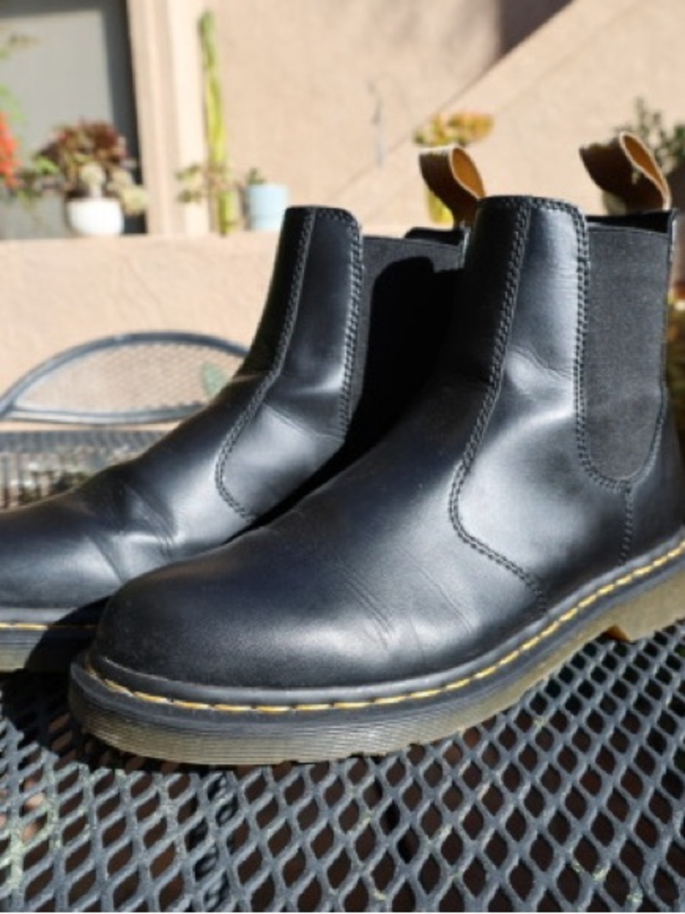 Doc Marten 2976 M9/W10 Black Leather Chelsea Boots with Pull Tab - Men